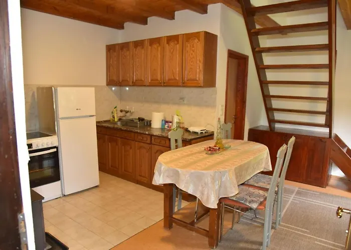 Vikendica Na Sokolini * Gornja Koprivna