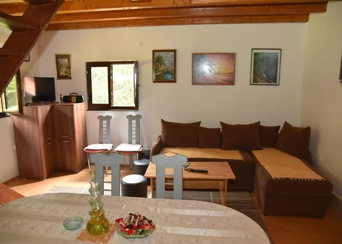 Vikendica Na Sokolini Gornja Koprivna